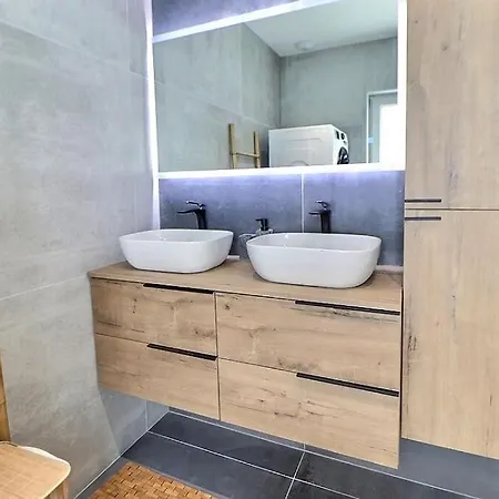Alsace Neuf Garage, Parking Et Terrasse Apartamento *