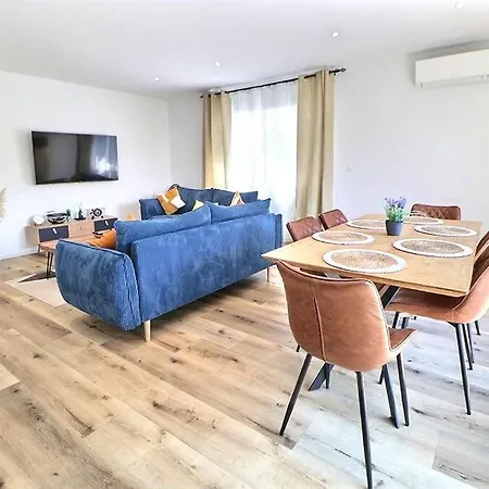 Апартаменты Alsace A Climatisee Garage, Parking Et Terrasse *