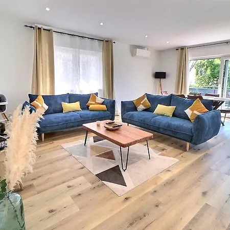 Alsace A Climatisee Garage, Parking Et Terrasse Апартаменты